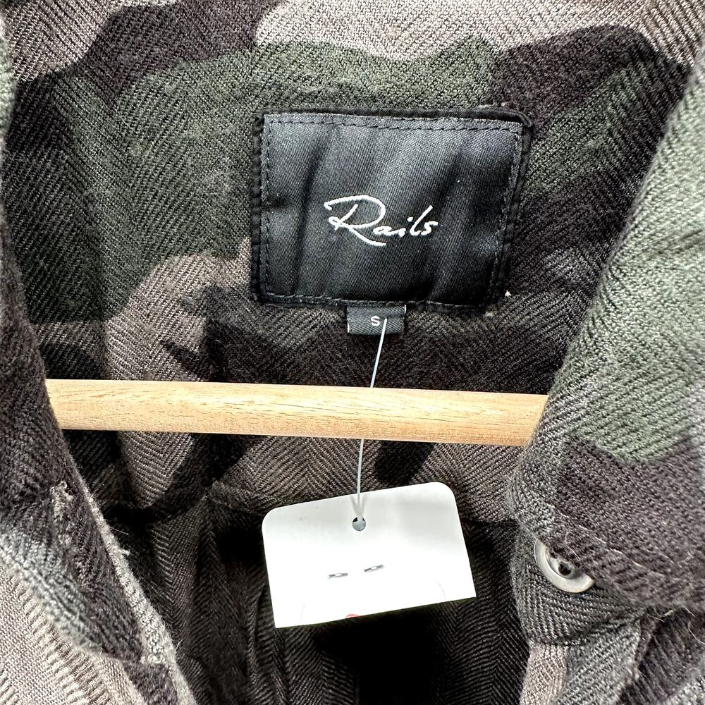RAILS NWT Jordin Camo Button Down Shirt // S - Picture 7 of 13